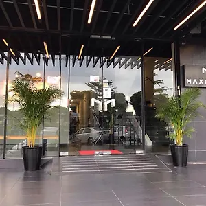 Отель Max