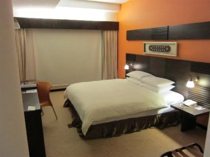 ****  סובאנג ג'איה Sunway Pyramid Hotel מלזיה
